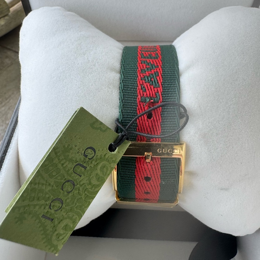 Gucci Watch - Picture 4 of 7